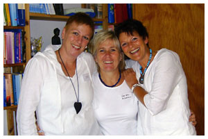 Ich bilde eine Praxisgemeinschaft mit meinen Kolleginnen Carmen Brendel und Gabriele Hahn - Anja Noll, Heilpraktikerin für Homöopathie und Dorntherapie, Frankfurt Höchst
